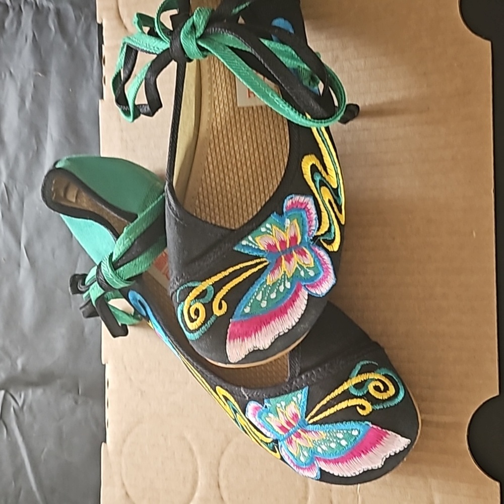 Womens Embroidery Classics Butterfly Cheongsam Flat Shoes